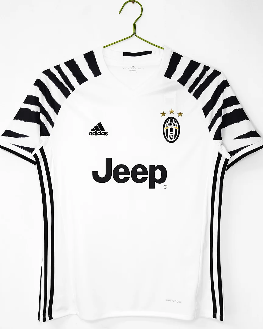Camisola Retro Juventus 16/17 Terceira