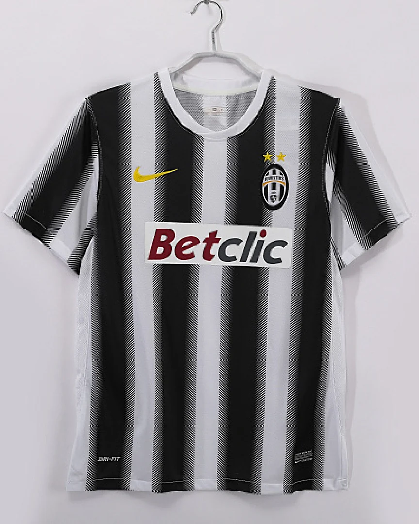 Camisola Retro Juventus 11/12 Principal