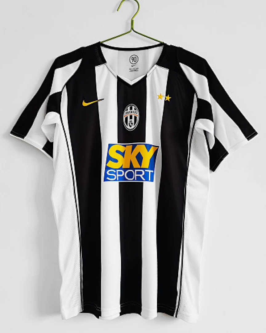 Camisola Retro Juventus 2004/05 Principal