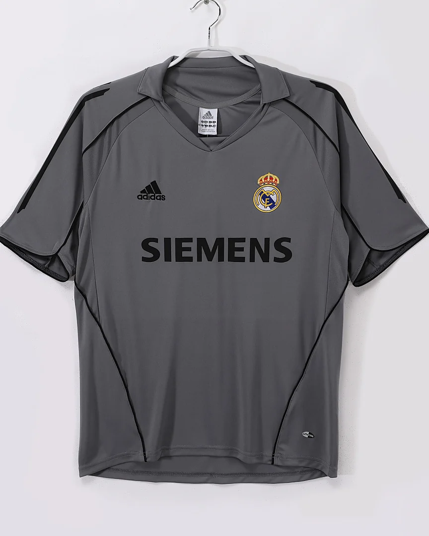 Camisola Retro Real Madrid 05/06 Terceira