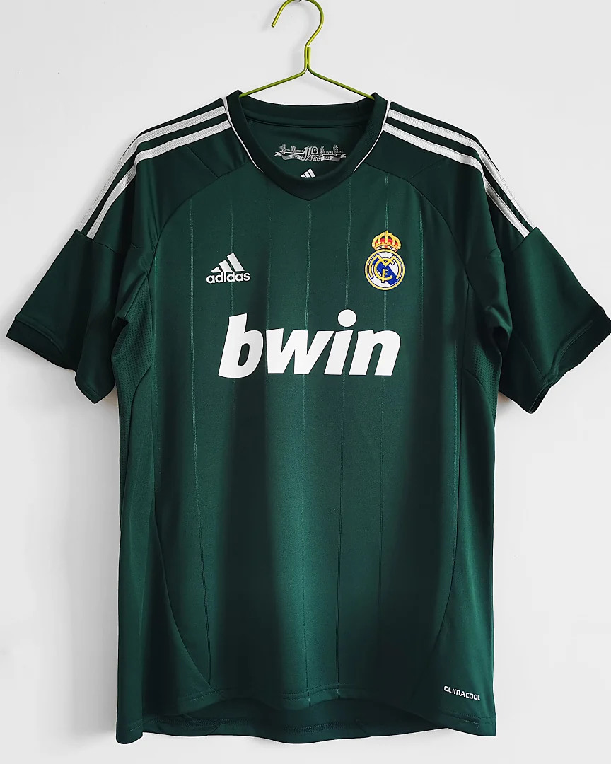 Camisola Retro Real Madrid 12/13 Terceira