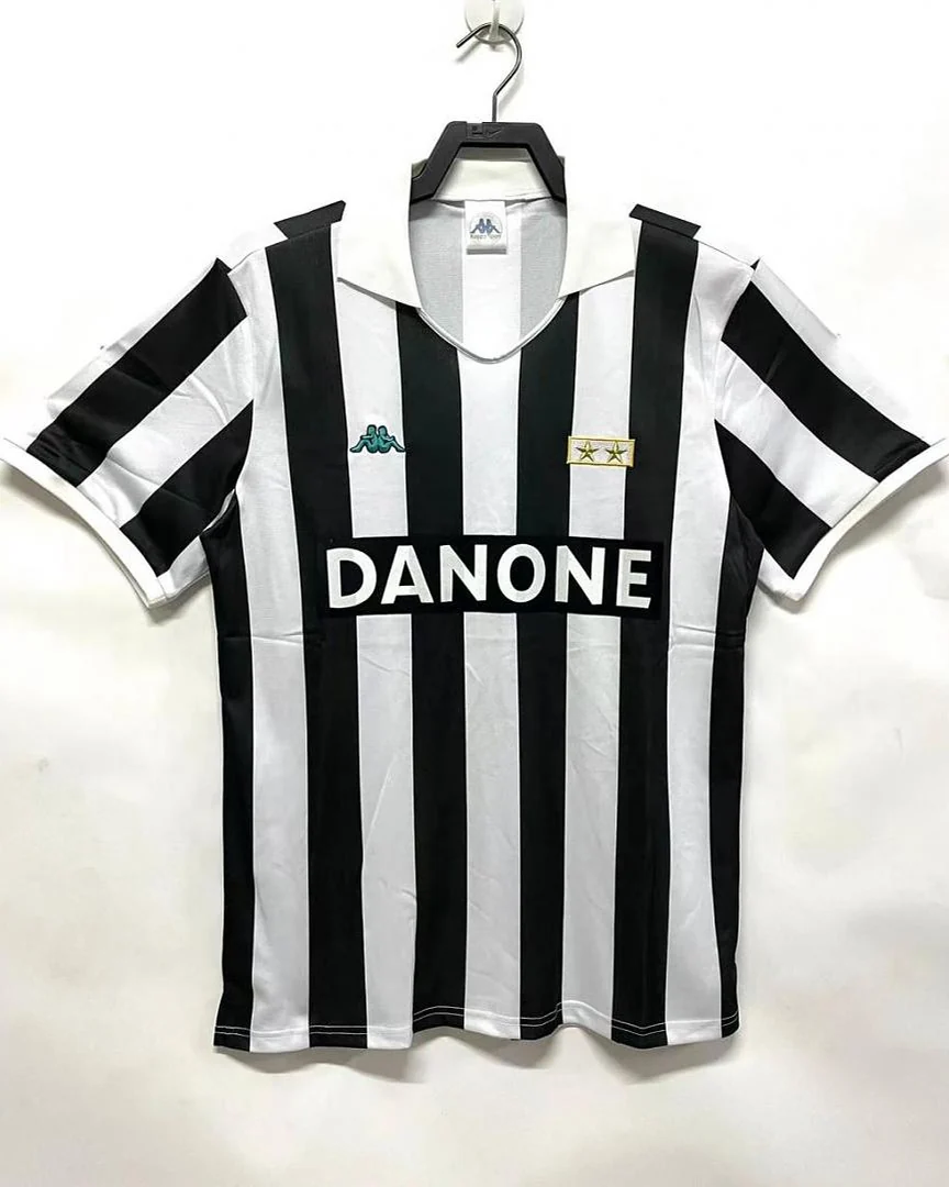 Camisola Retro Juventus 1992/94 Principal