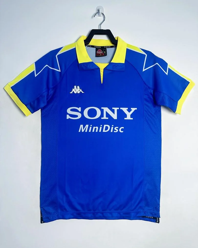 Camisola Retro Juventus 1997/99 Alternativa