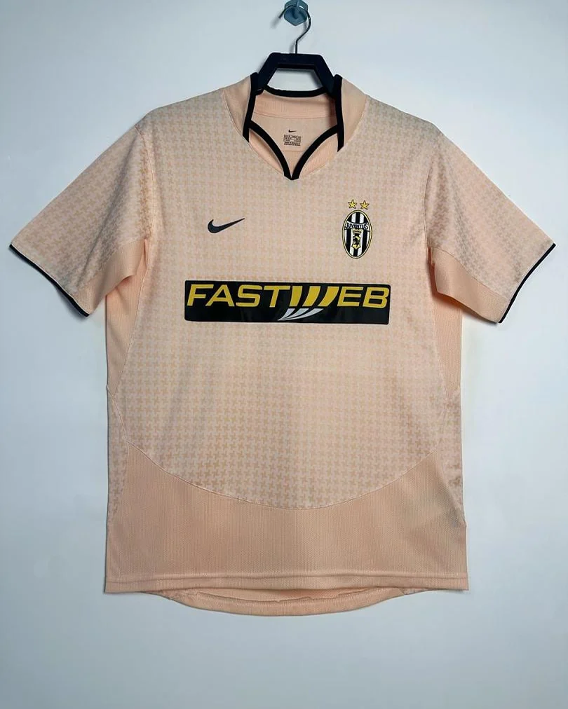 Camisola Retro Juventus 2003/04 Alternativa