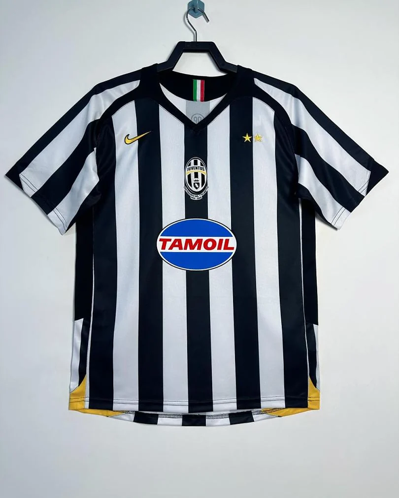 Camisola Retro Juventus 05/06 Principal