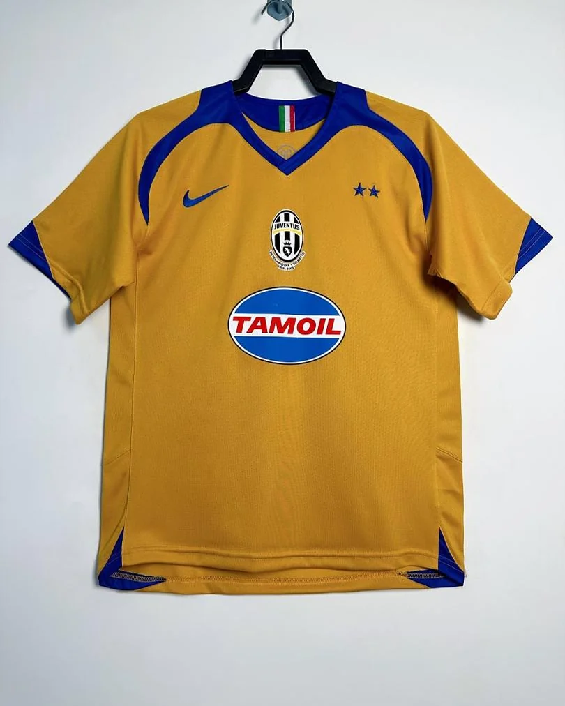 Camisola Retro Juventus 05/06 Terceira