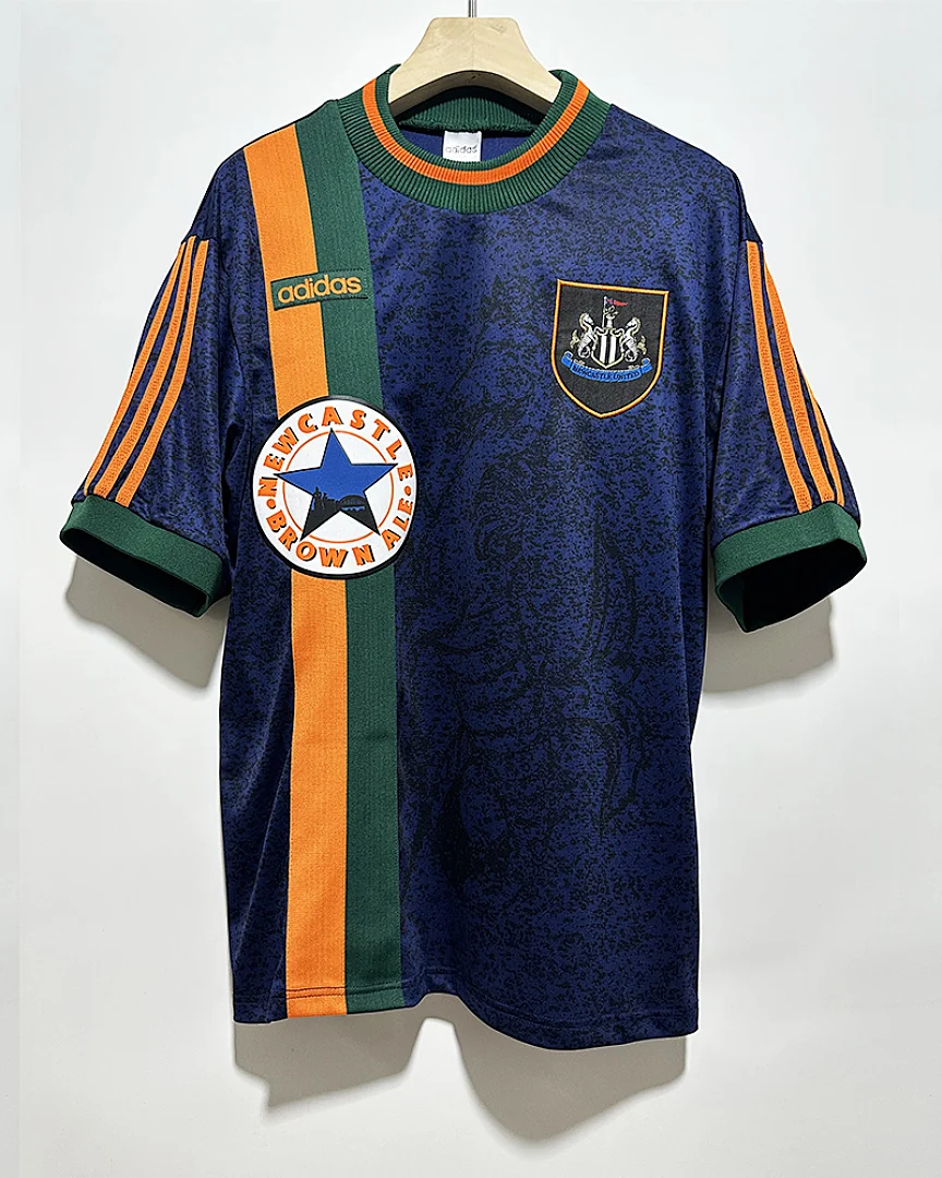 Camisola Retro Newcastle United 1997/98 Alternativa
