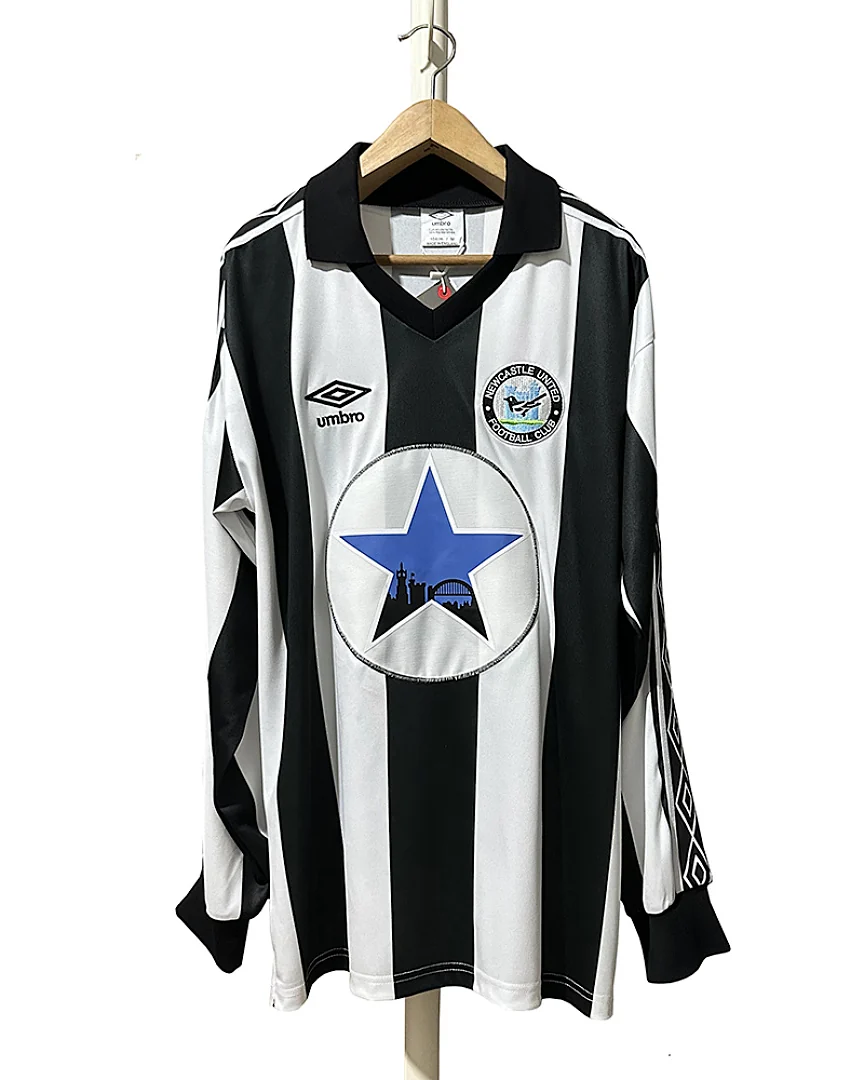 Camisola Retro Newcastle United 1980/82 Principal Manga Comprida