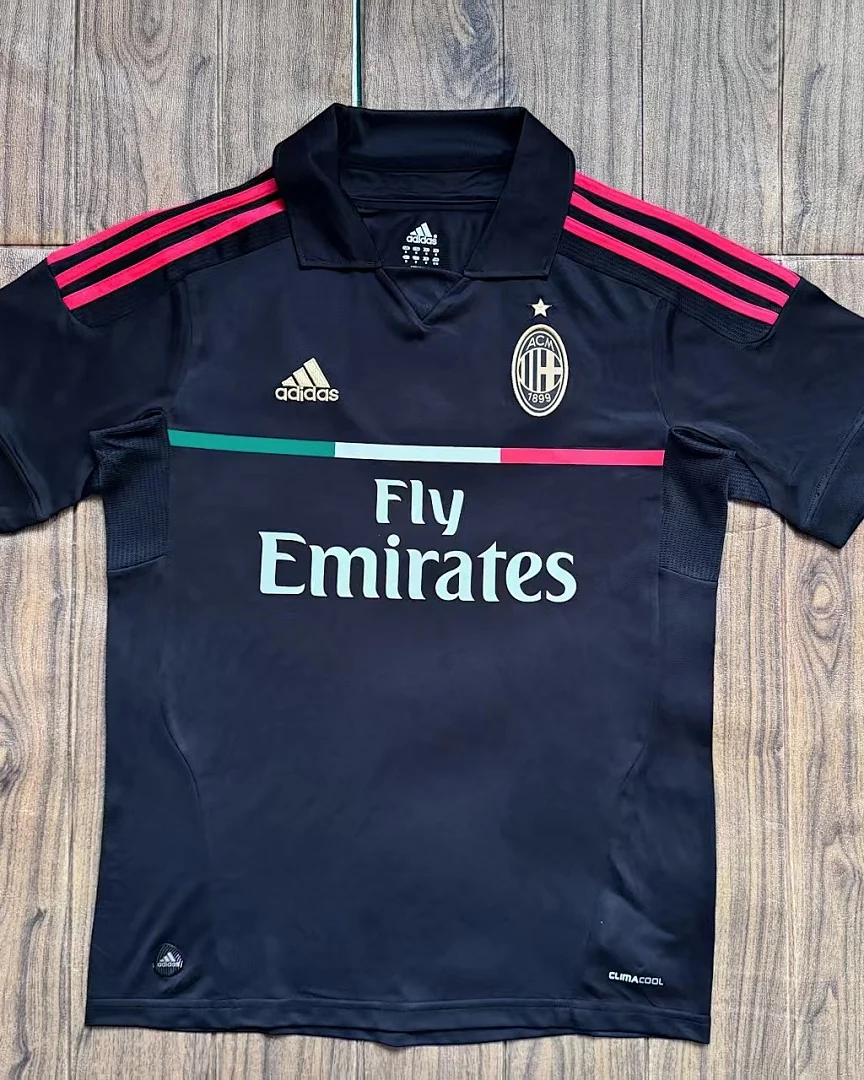 Camisola Retro AC Milan 11/12 Alternativa