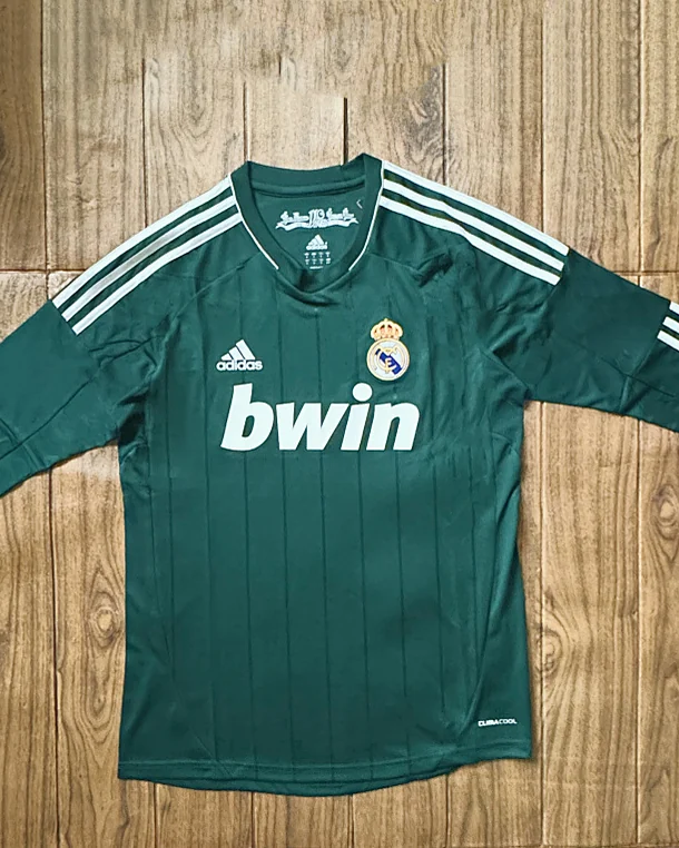 Camisola Retro Real Madrid 12/13 Alternativa Manga Comprida