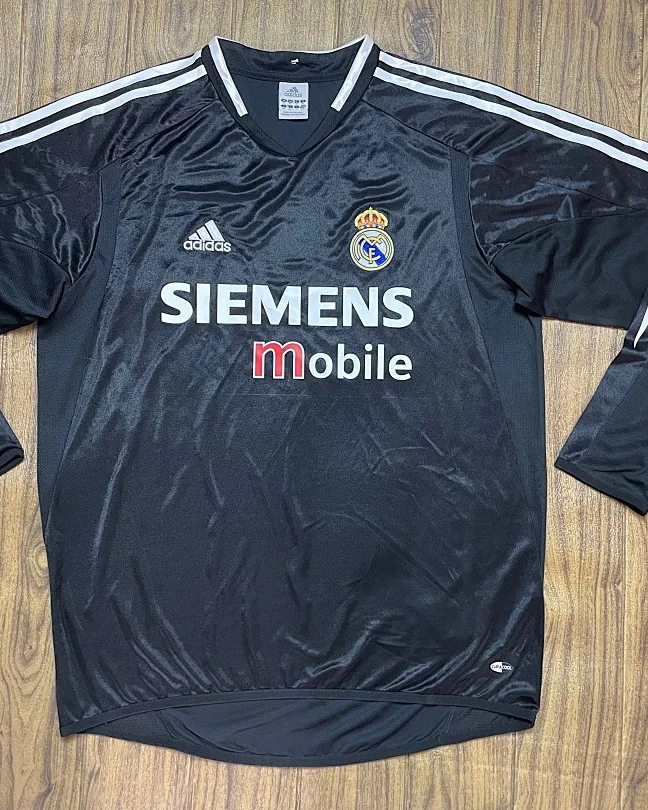 Camisola Retro Real Madrid 2004/05 Alternativa Manga Comprida