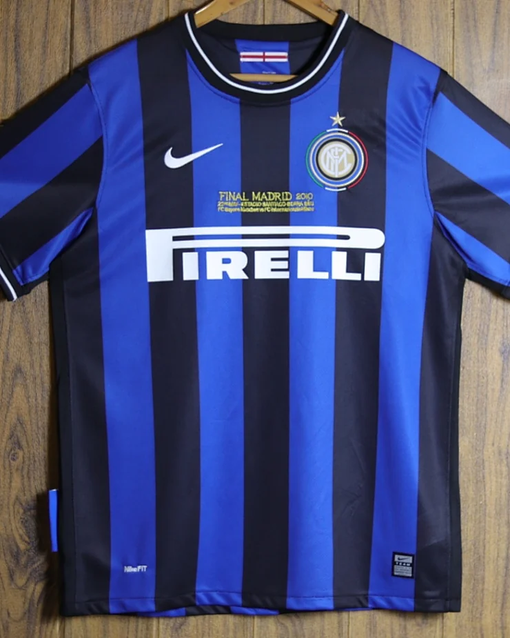 Camisola Retro Inter de Milão 09/10