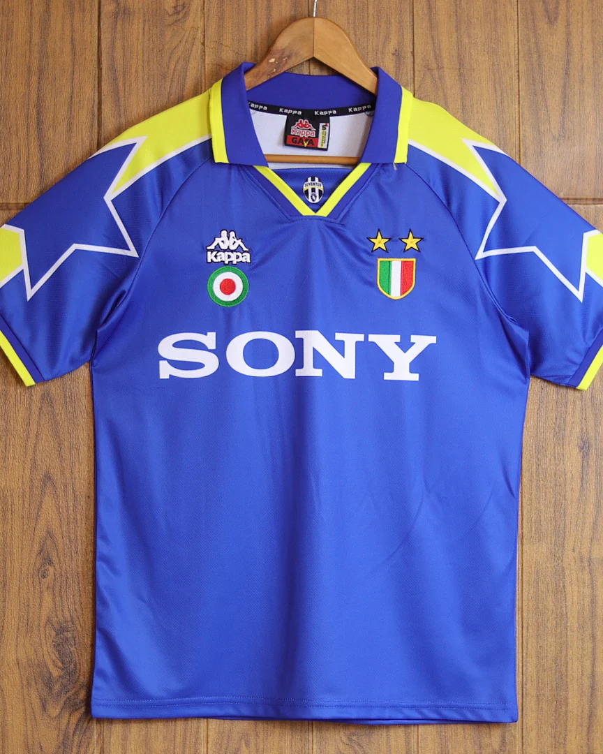 Camisola Retro Juventus 1996/97 Azul