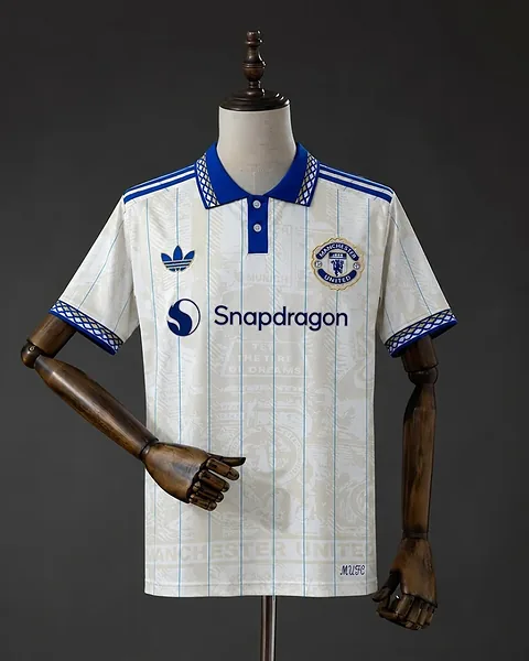 Camisola Manchester United 26/27 Comemorativa