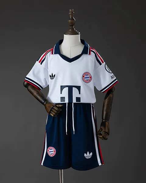 Kit Criança Bayern Munique 26/27 Alternativa