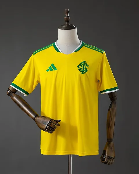 Camisola Internacional 26/27 Edição Especial · Modelo 2