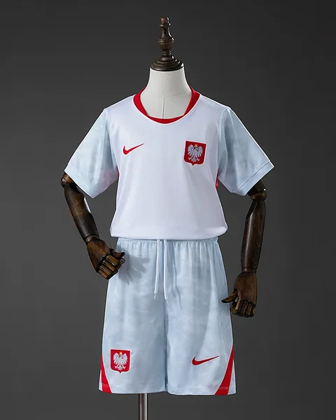 Kit Criança Polónia 2026 Principal