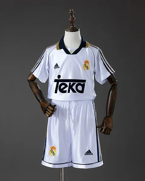 Kit Criança Real Madrid 1998/00 Principal