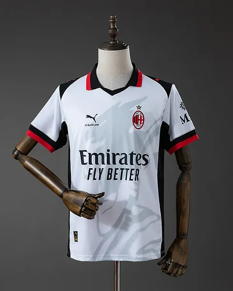 Camisola AC Milan 25/26 Edição Especial · Modelo 2