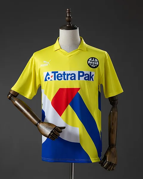 Camisola Retro Eintracht Frankfurt 1993/96 Alternativa
