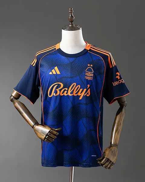 Camisola Nottingham Forest 25/26 Terceira
