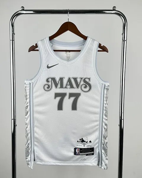 Camisola NBA Dallas Mavericks Luka Doncic #77 Edição Especial 2025