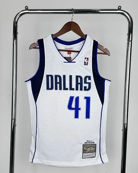 Camisola NBA Dallas Mavericks Dirk Nowitzki #41 Retro Mitchell & Ness 10/11
