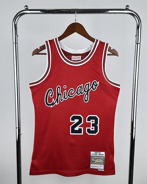Camisola NBA Chicago Bulls Michael Jordan #23 Retro Mitchell & Ness 1984/85 Vermelha