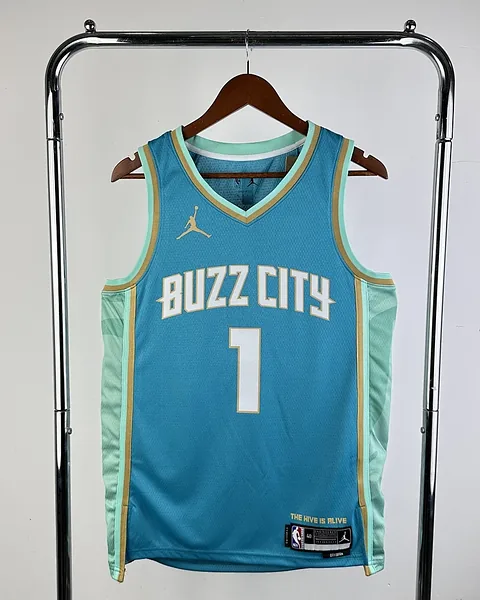 Camisola NBA Charlotte Hornets LaMelo Ball #1 Edição Especial 2024
