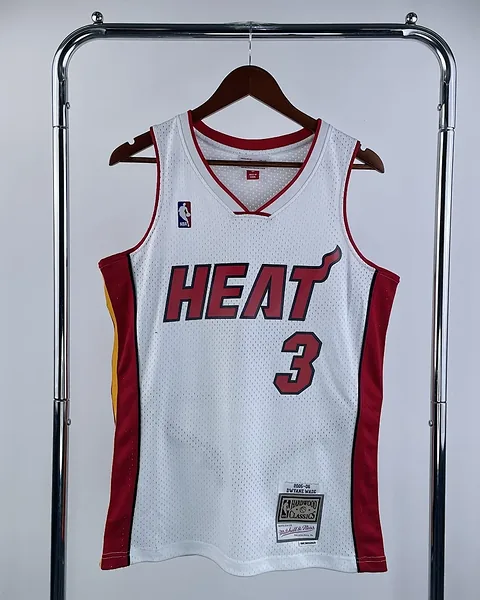 Camisola NBA Miami Heat Dwyane Wade #3 Retro Mitchell & Ness 05/06 Branca