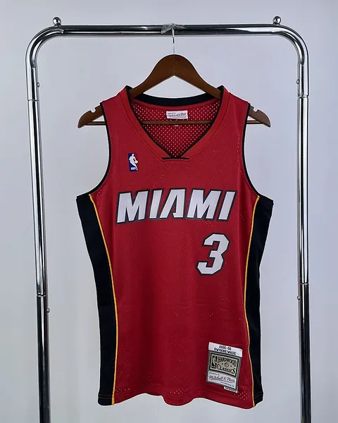 Camisola NBA Miami Heat Dwyane Wade #3 Retro Mitchell & Ness 05/06 Vermelha