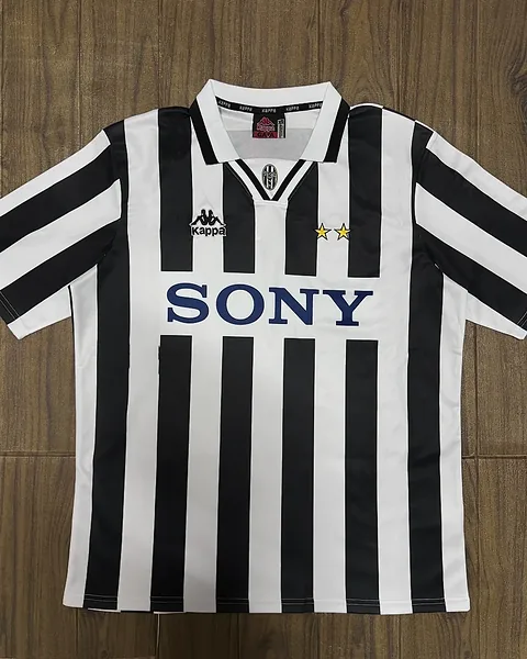 Camisola Retro Juventus 1995/96 Principal